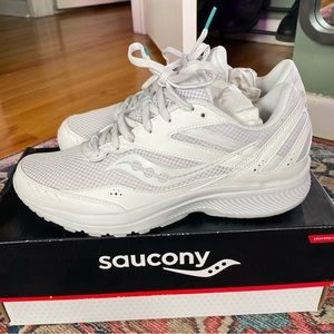 Saucony Cohesion NWT Sz 9.5
